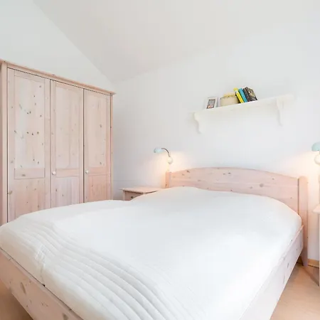 Holiday home Strandpark H058